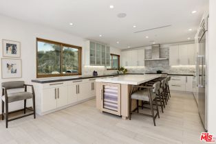 , 1332 El Hito cir, Pacific Palisades, CA 90272 - 4