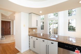 Condominium, 1123 18th st, Santa Monica, CA 90403 - 4