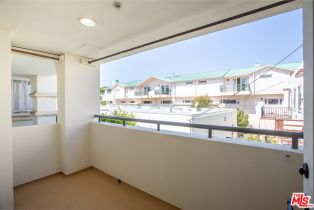 Condominium, 1123 18th st, Santa Monica, CA 90403 - 6