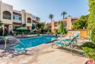 Townhouse, 130 Marguerita ave, Santa Monica, CA 90402 - 5