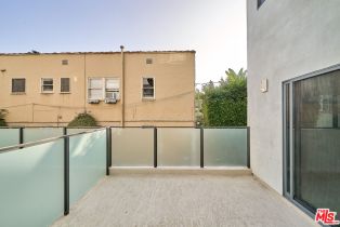 Apartment, 145 Maple dr, Beverly Hills, CA 90212 - 14