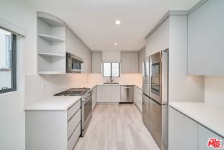 Apartment, 145 Maple dr, Beverly Hills, CA 90212 - 2