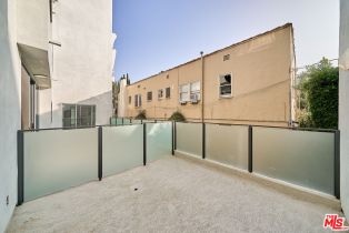 Apartment, 145 Maple dr, Beverly Hills, CA 90212 - 13