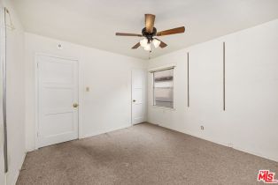 Single Family Residence, 2453 Oak st, Santa Monica, CA 90405 - 6