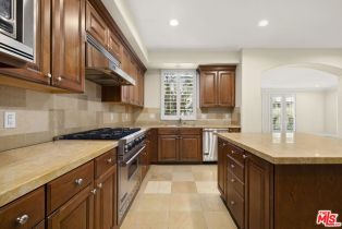 , 12050 Guerin st, Studio City, CA 91604 - 6