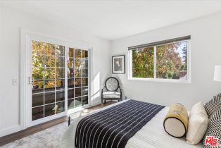 Condominium, 10960 Bluffside dr, Studio City, CA 91604 - 13