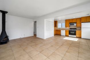 Apartment, 475 Carroll ave, Venice, CA 90291 - 4