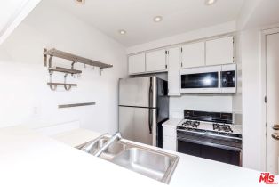 Condominium, 950 Kings rd, West Hollywood , CA 90069 - 9