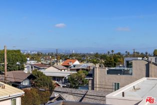 Single Family Residence, 3007 Ocean Front walk, Venice, CA 90291 - 28