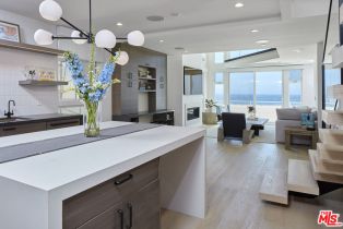 Condominium, 4403 OCEAN FRONT walk, Marina Del Rey, CA 90292 - 4