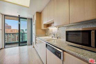 Condominium, 10490 Wilshire blvd, Westwood, CA 90024 - 4