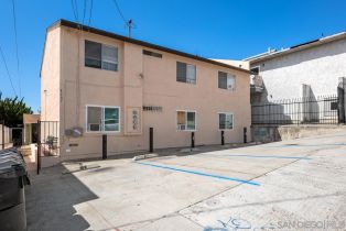 Residential Income, 4235 49TH st, San Diego, CA 92115 - 7