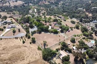 Single Family Residence, 3999 Paseo De Olivos, Fallbrook, CA 92028 - 24