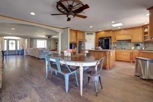 Single Family Residence, 13445 Hilldale rd, Valley Center, CA 92082 - 13