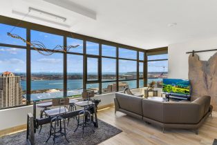 Condominium, 700 W E St, San Diego, CA  San Diego, CA 92101