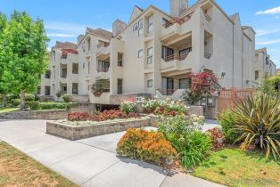 Condominium, 3913 N Virginia Rd, CA  , CA 90807