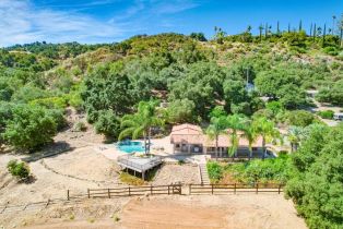 Single Family Residence, 14215 Woods Valley rd, Valley Center, CA 92082 - 11