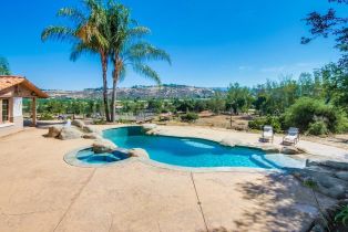 Single Family Residence, 14215 Woods Valley rd, Valley Center, CA 92082 - 12