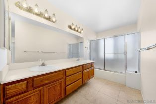 Condominium, 7623 Rainswept ln, San Diego, CA 92119 - 19