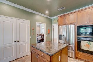 Single Family Residence, 8260 Stage Coach pl, San Diego, CA 92129 - 15