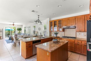 Single Family Residence, 7024 Whitewater st, Carlsbad, CA 92011 - 3