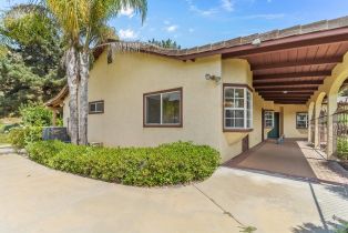 Single Family Residence, 12738 Monte Vista rd, Poway, CA 92064 - 39