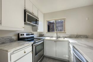 Condominium, 5513 Adobe Falls rd, San Diego, CA 92120 - 3