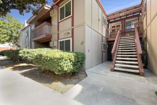 Condominium, 5513 Adobe Falls Rd, San Diego, CA  San Diego, CA 92120