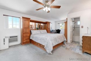 Single Family Residence, 4554 Limerick way, San Diego, CA 92117 - 14