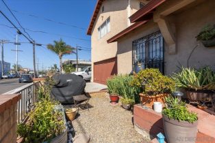 Single Family Residence, 431 Sampson st, San Diego, CA 92113 - 27