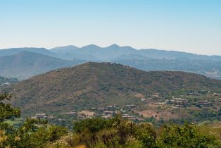 , 18140 Sunset pt, Poway, CA 92064 - 8