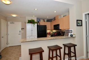 , 300 Beech st, San Diego, CA 92101 - 3