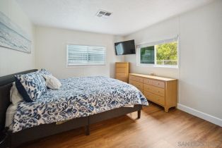 , 7028 San Bartolo, Carlsbad, CA 92011 - 20