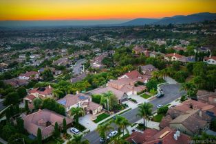 Single Family Residence, 15362 Falcon Crest ct, San Diego, CA 92127 - 52