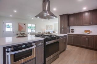 , 7224 San Benito, Carlsbad, CA 92011 - 6