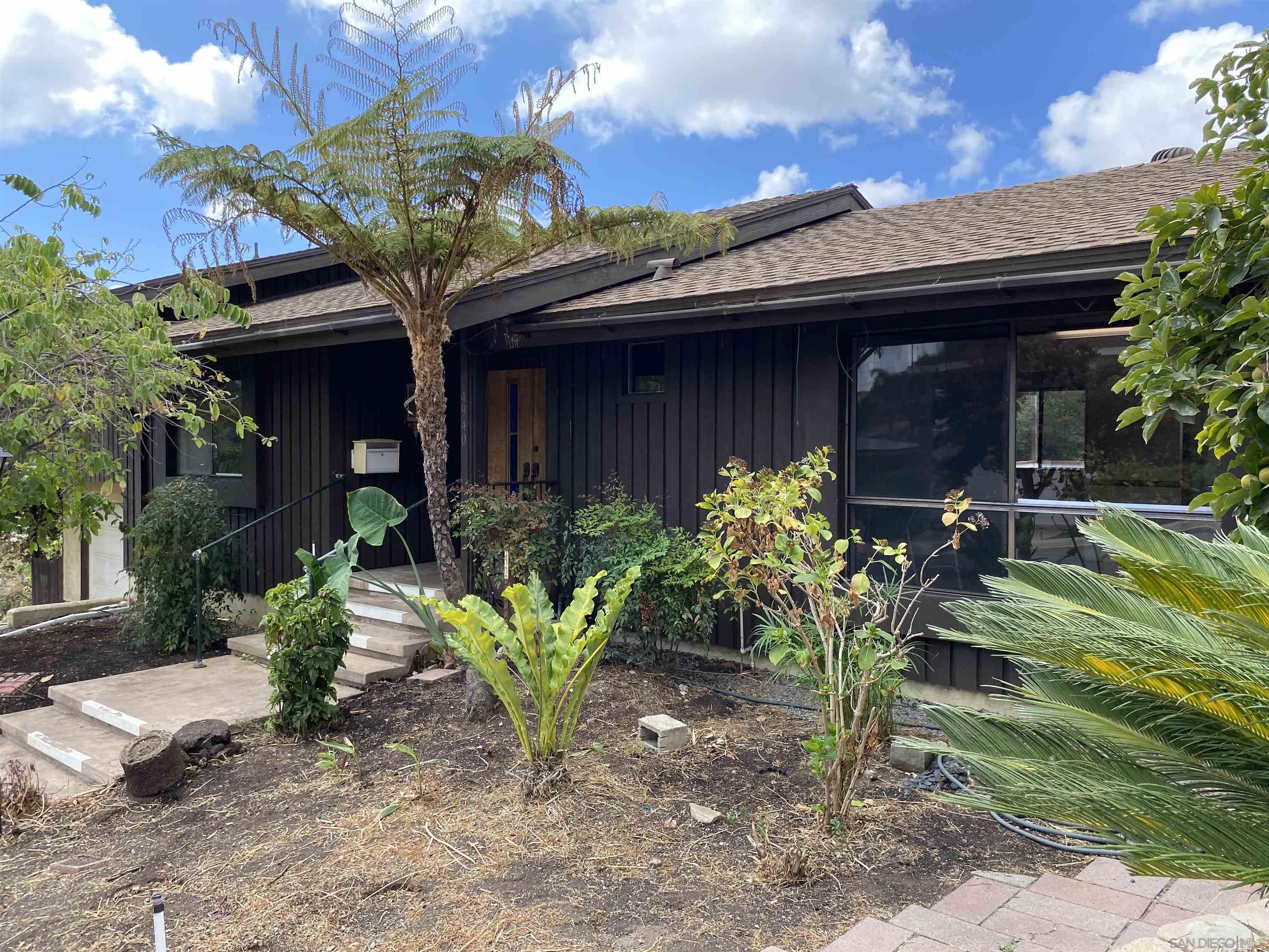 Single Family Residence, 4940 DEFIANCE way, San Diego, CA 92115 - 1