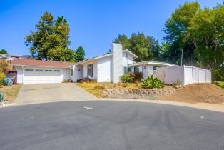 Single Family Residence, 704 Old Bridge Rd, Fallbrook, CA  Fallbrook, CA 92028