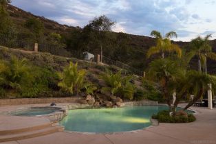 Single Family Residence, 18151 Old Coach rd, Poway, CA 92064 - 39