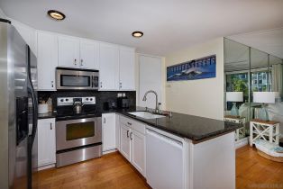 Condominium, 999 Pacific st, Oceanside, CA 92054 - 6