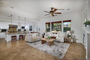 Single Family Residence, 8012 Avenida Secreto, Carlsbad, CA 92009 - 5