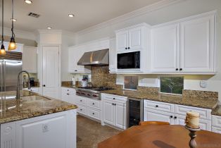 Single Family Residence, 8012 Avenida Secreto, Carlsbad, CA 92009 - 7