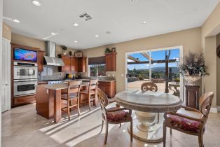 Single Family Residence, 27394 Red Ironbark dr, Valley Center, CA 92082 - 17