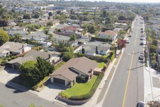 Single Family Residence, 1701 Evergreen cir, Carlsbad, CA 92008 - 3