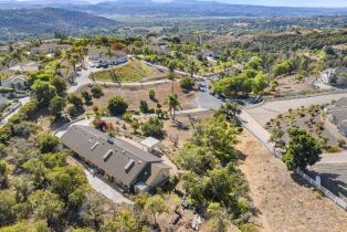 Single Family Residence, 2202 Dos Lomas, Fallbrook, CA 92028 - 44