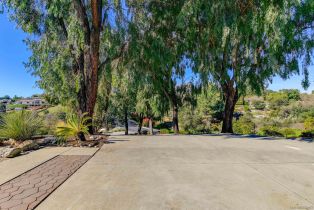 Single Family Residence, 2043 Vista Valle Verde dr, Fallbrook, CA 92028 - 35