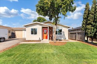 Single Family Residence, 4624 Calle De Retiro, Oceanside, CA  Oceanside, CA 92057