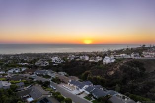 Single Family Residence, 1487 Vista Claridad, La Jolla, CA 92037 - 40