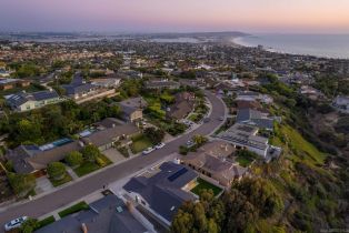 Single Family Residence, 1487 Vista Claridad, La Jolla, CA 92037 - 41