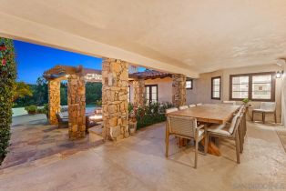 Single Family Residence, 17335 El Vuelo, Rancho Santa Fe, CA 92067 - 22