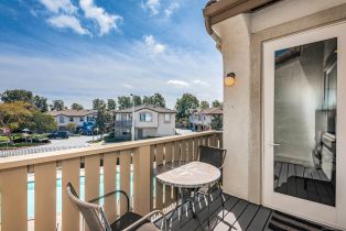 , 6127 Rancho Brida, Carlsbad, CA 92009 - 5